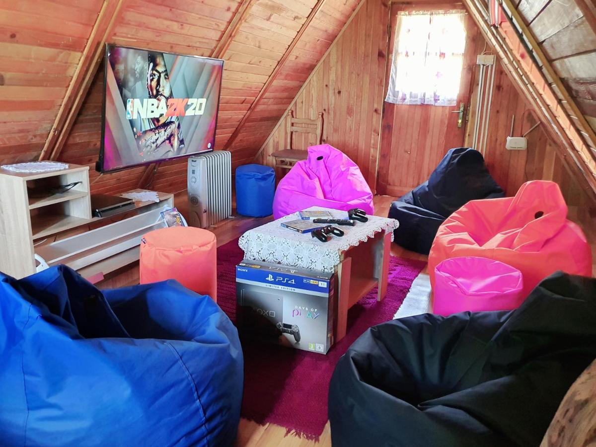 Log Cabin Uvac Nova Varos Ngoại thất bức ảnh