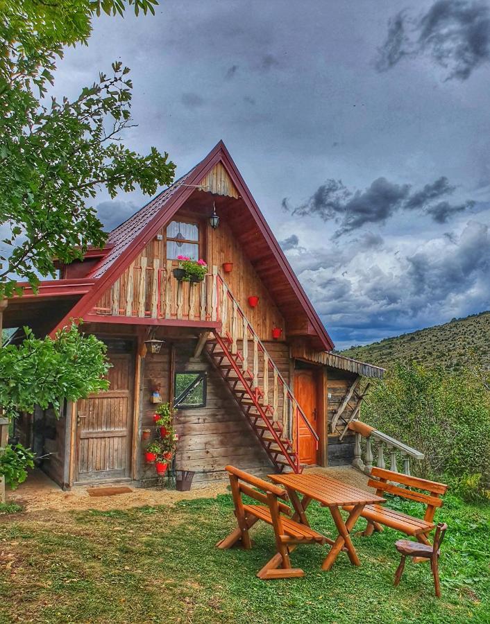 Log Cabin Uvac Nova Varos Ngoại thất bức ảnh