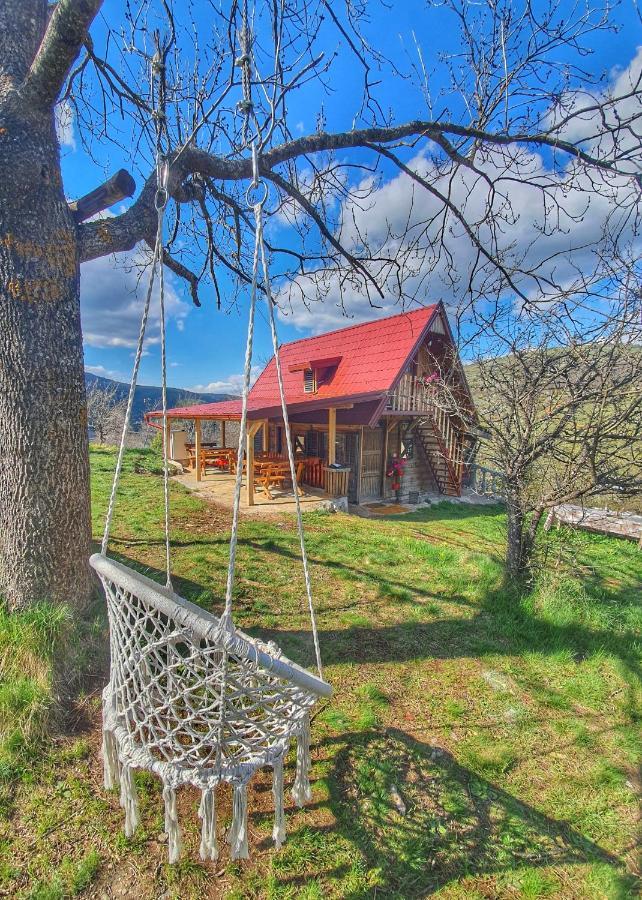 Log Cabin Uvac Nova Varos Ngoại thất bức ảnh