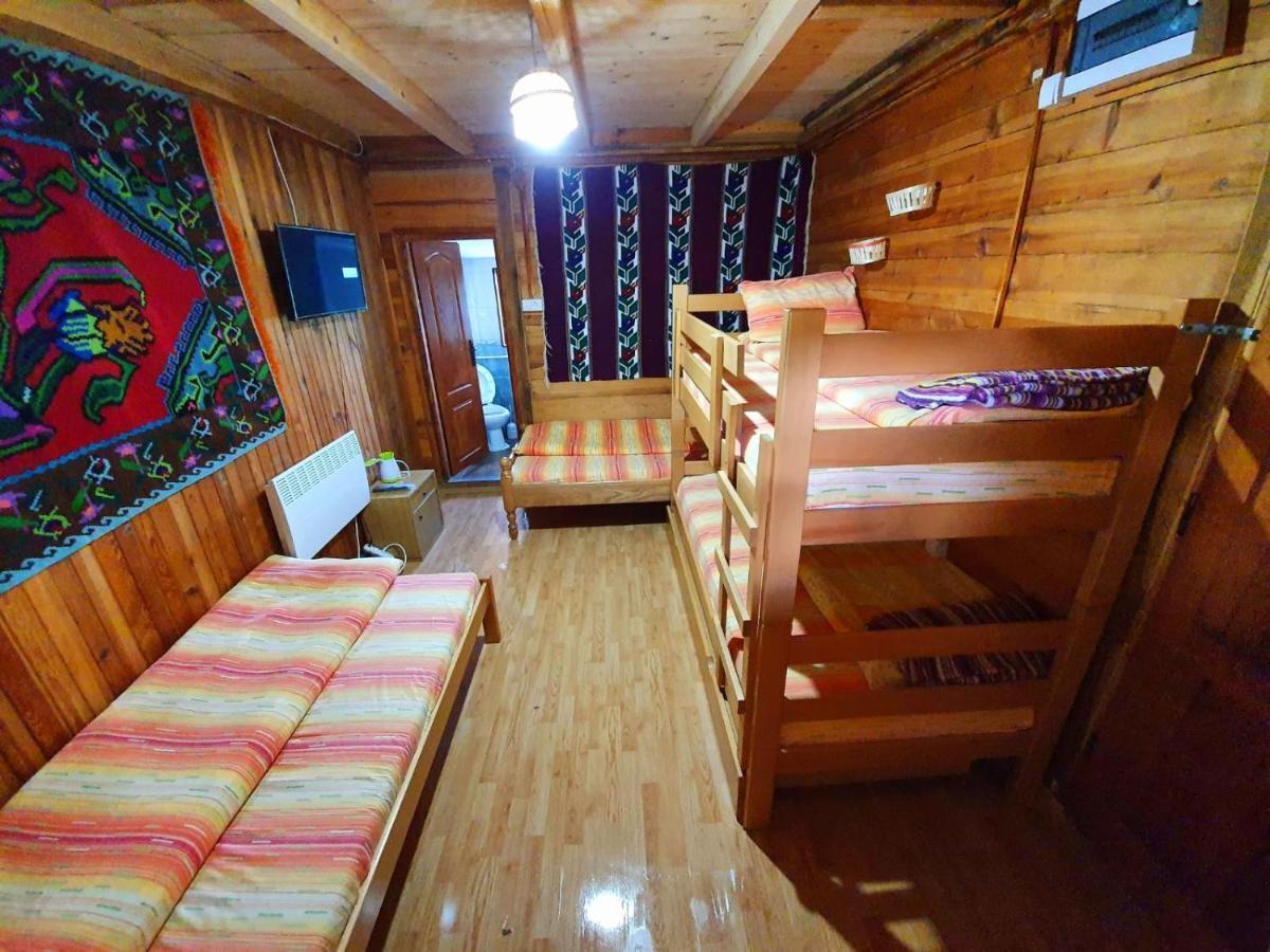 Log Cabin Uvac Nova Varos Ngoại thất bức ảnh